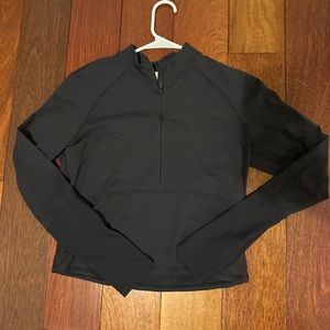 Lululemon black crop half zip